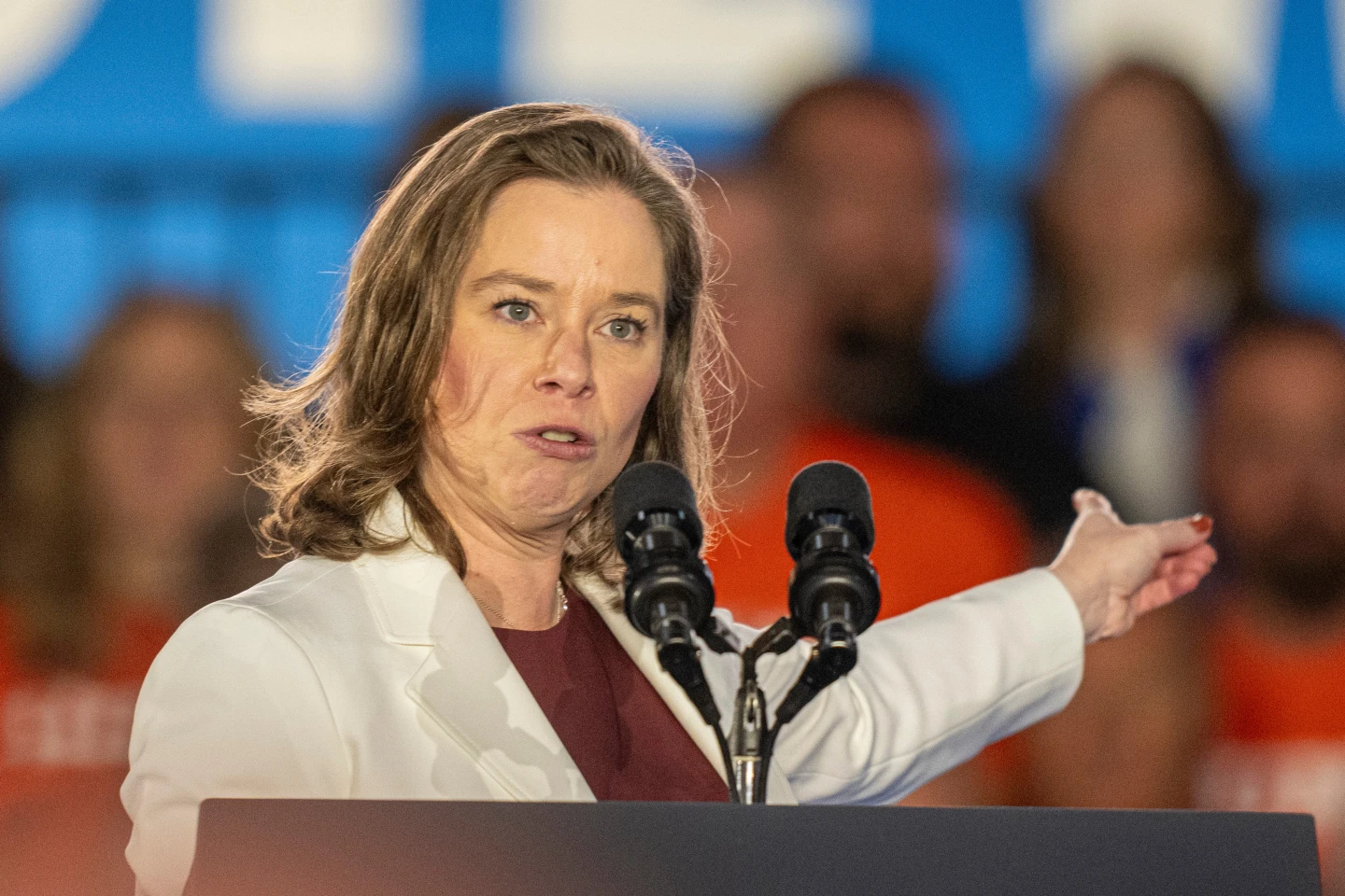 Wisconsin Governor Questions Immigration Enforcement Proposal from Lieutenant Governor