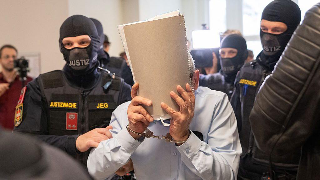 Former Syrian Intelligence Chief Sentenced for Torture in Vienna Court