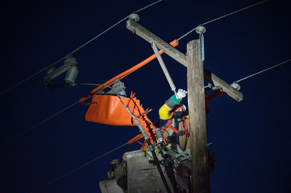 Preparing for Ice Storms: Utilities and Communities on High Alert
