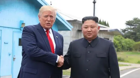 Trump Expresses Desire to Meet Kim Jong Un During Asia Trip