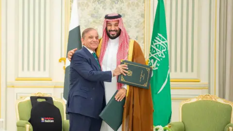 Emerging Pakistan-Saudi Defense Pact Raises Concerns in India