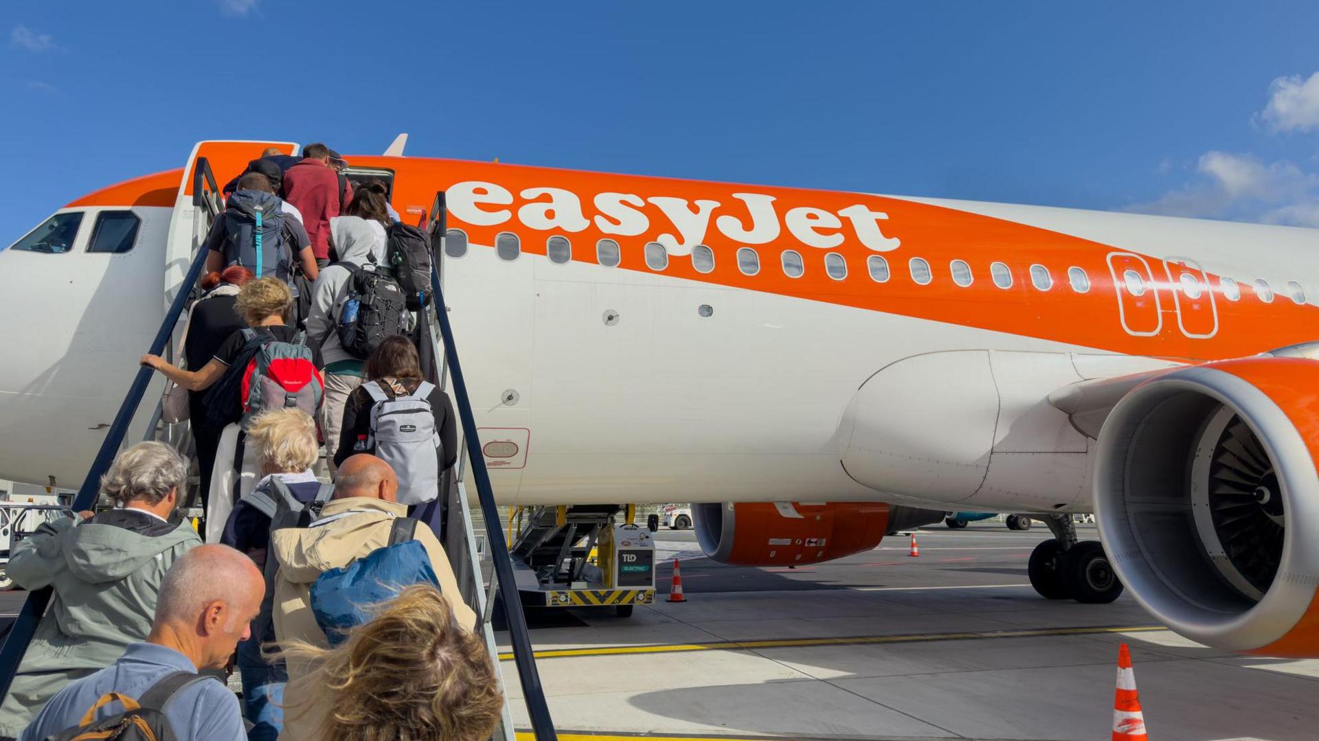 EasyJet sold to US private equity firm Apollo in £5.7bn takeover