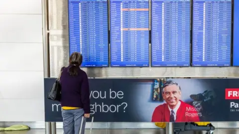 US Government Shutdown Threatens Air Travel Amid Flight Cancellations