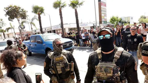 US Supreme Court Allows Immigration Raids in Los Angeles to Continue