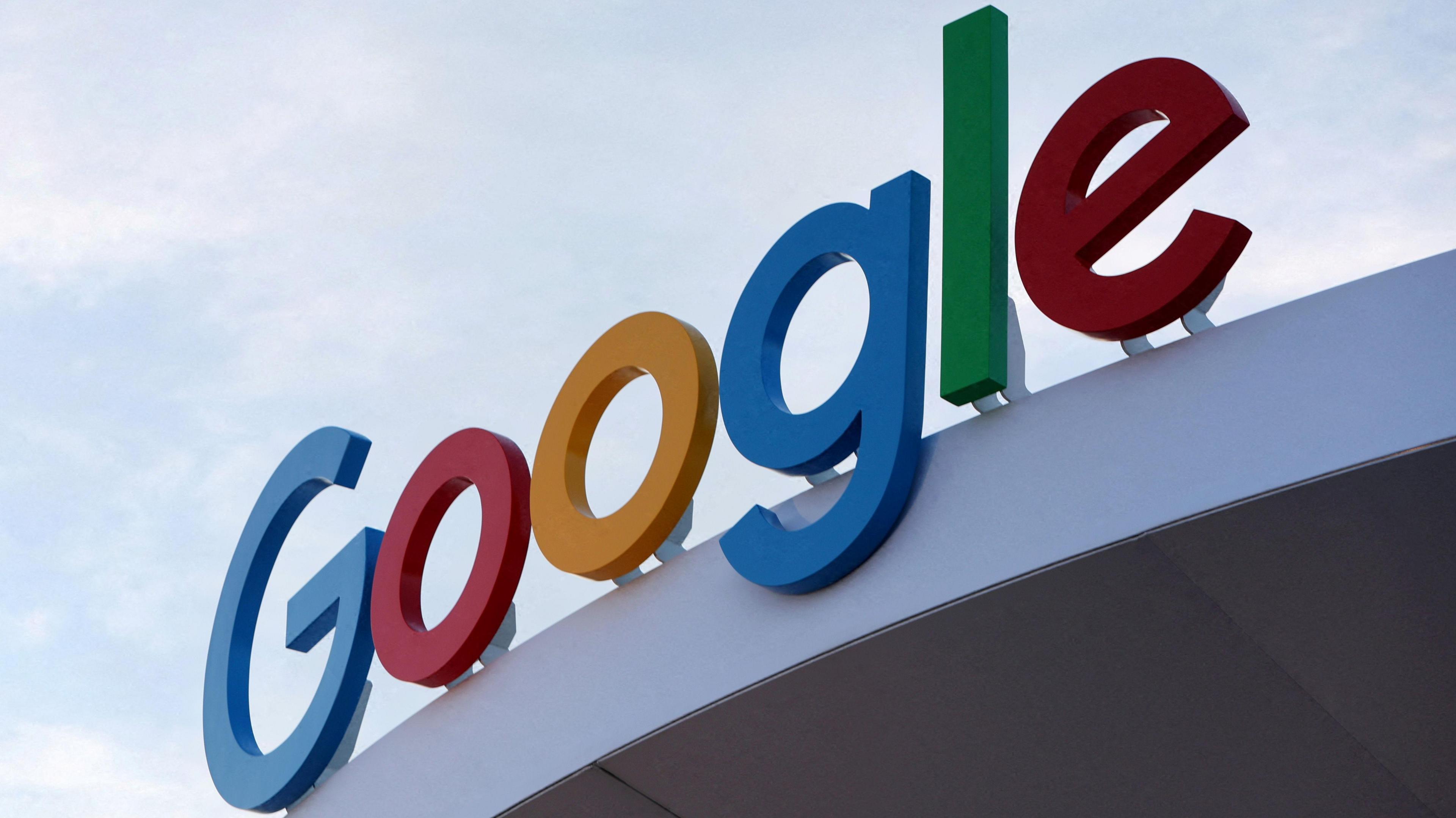 AI Spending Bites Into Cash of Google and Tesla, Swaying Investor Sentiment