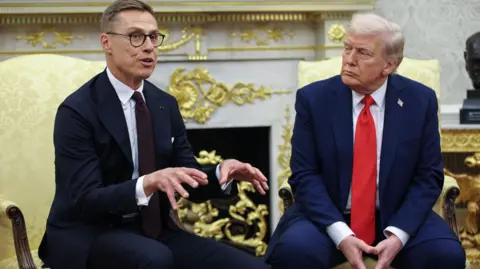 Finnish President: Trump Is Key to Negotiating Peace with Putin