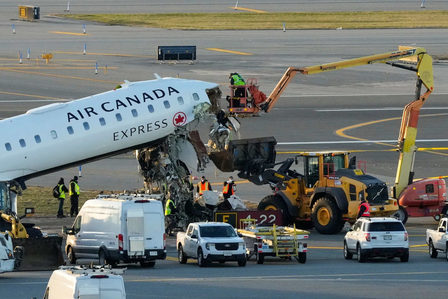 Ground Collision at LaGuardia Airport: Investigating System Failures and Contributing Factors