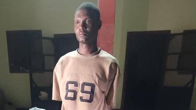 Nigerian Soldier Arrested for Supplying Uniforms to Criminal Groups – A Sign of Broader Issues?