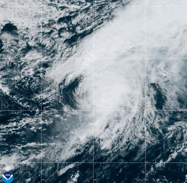 Hurricane Gabrielle Approaches Azores, Bringing Severe Weather Warnings
