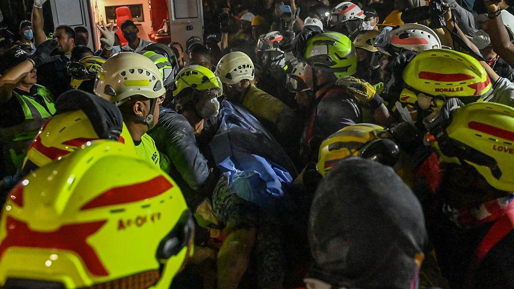 Woman Rescued Alive After 36 Hours Under Rubble in Colombia Earthquake