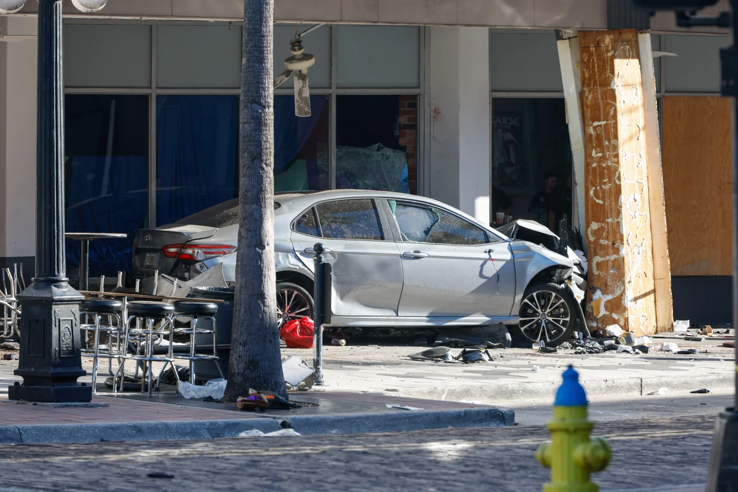 Tragic Car Crash in Tampa Claims Four Lives in Bar Incident