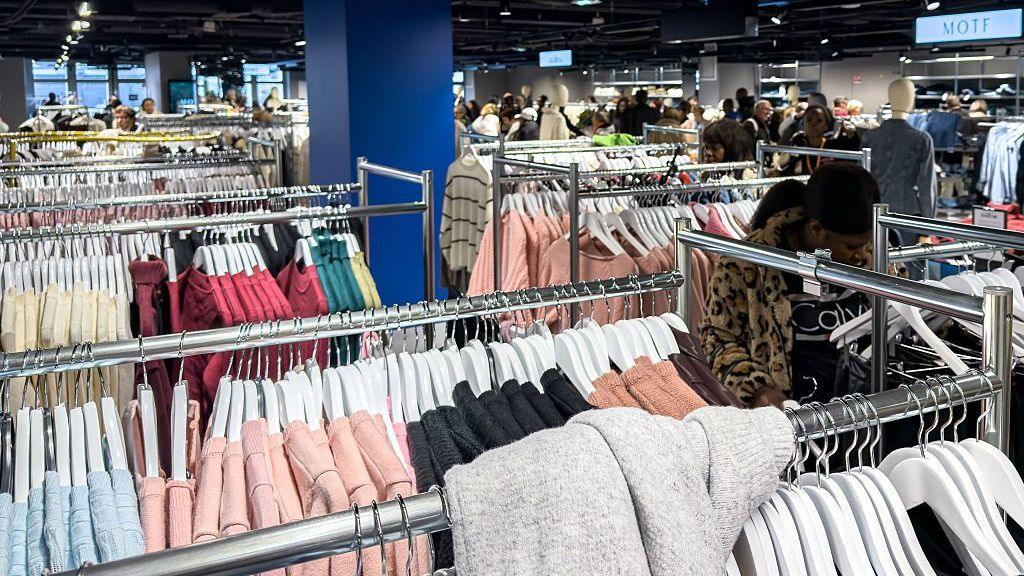 France Imposes Rising Levies on Ultra‑Fast Fashion to Curtail Environmental Impact