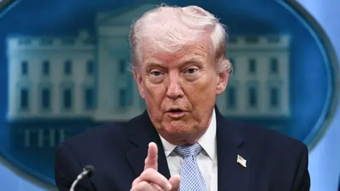 Understanding the US Naval Blockade in the Strait of Hormuz: Implications and Consequences