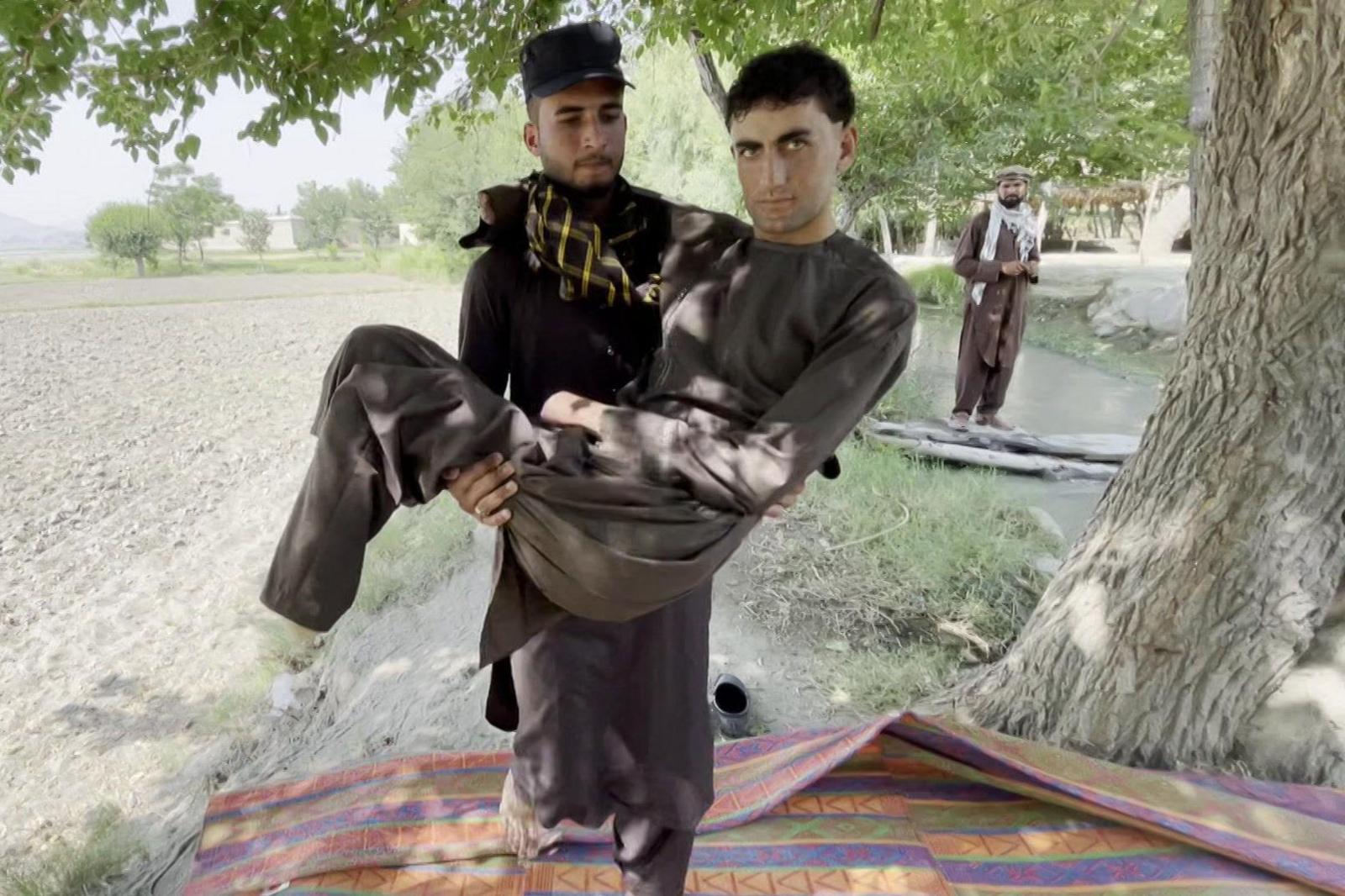 Afghan Migrants Report Brutal Beating and Appalling Frostbite in Turkey