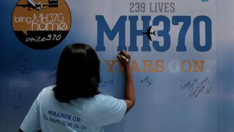 Renewed Efforts to Find Malaysia Airlines Flight MH370 Set to Begin
