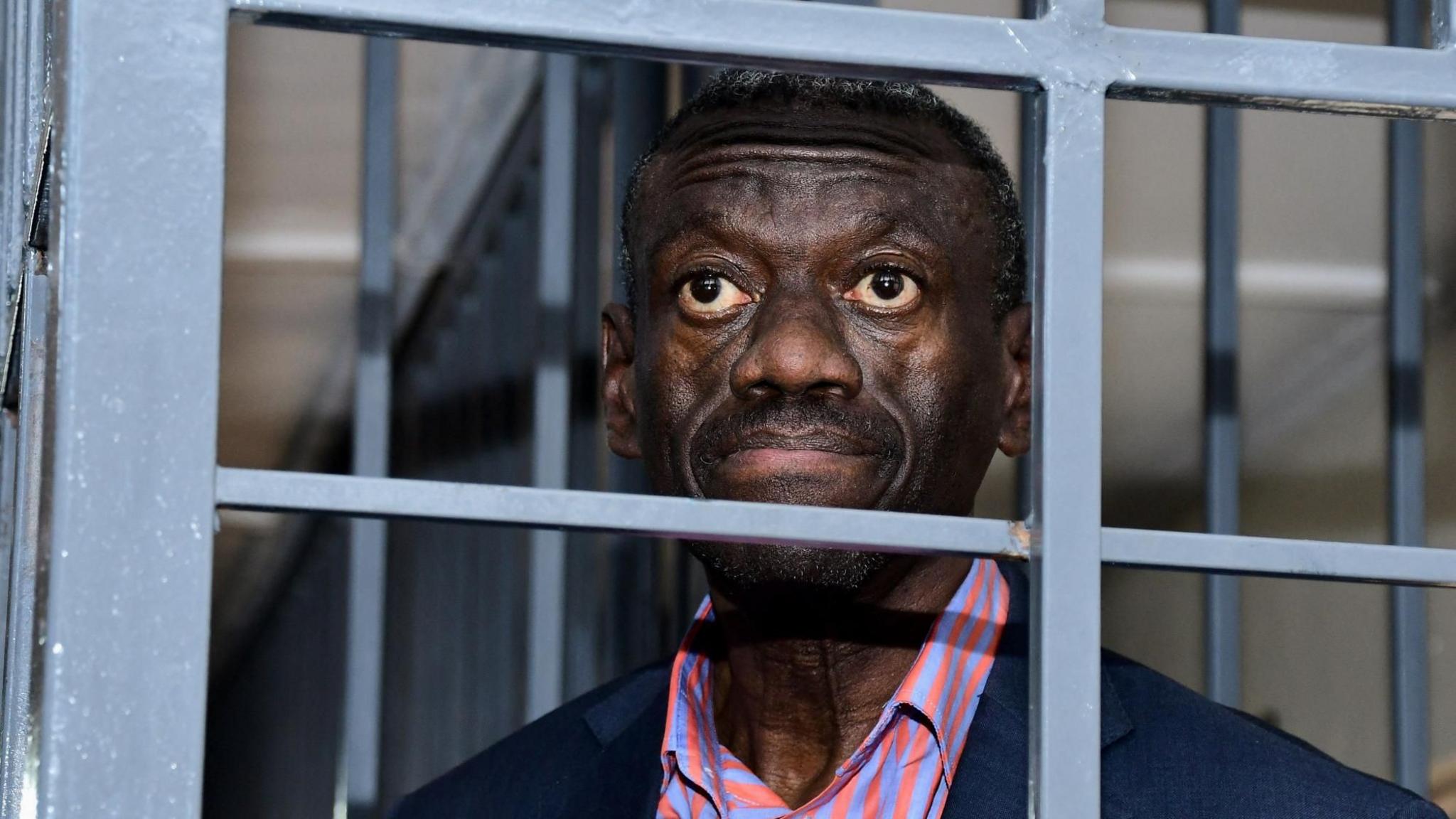 Ugandan Opposition Leader Kizza Besigye Collapses in Court, Admitted to ICU