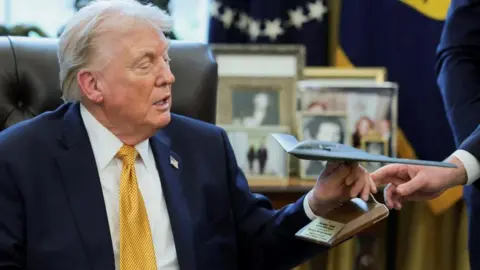 Navigating Trump's Iran Dilemma: Risks and Political Fallout